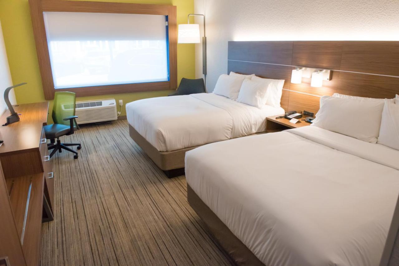 Holiday Inn Express Hotel & Suites Goshen By Ihg Esterno foto