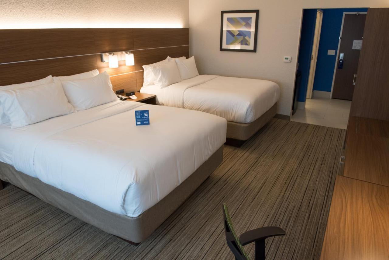 Holiday Inn Express Hotel & Suites Goshen By Ihg Esterno foto
