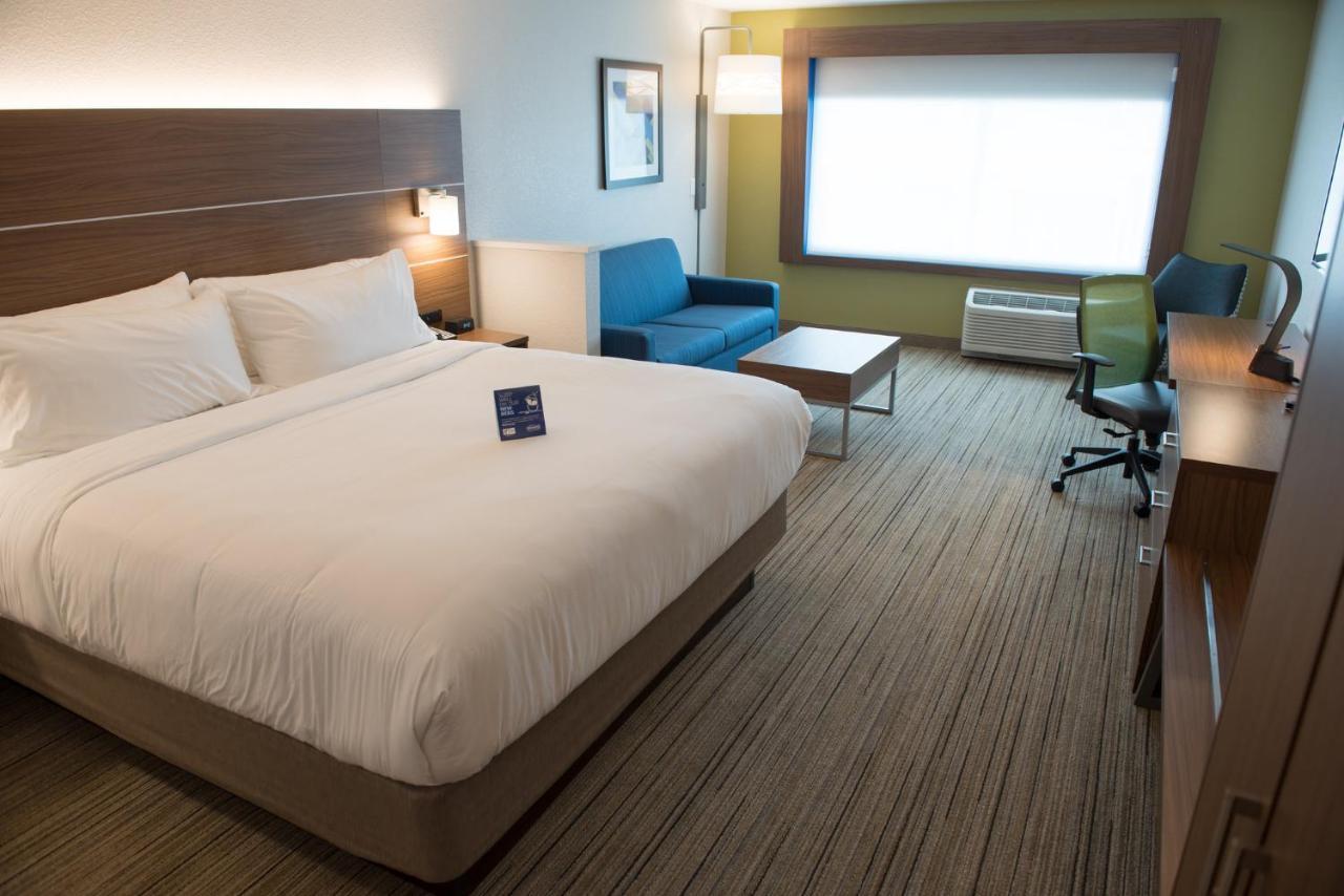 Holiday Inn Express Hotel & Suites Goshen By Ihg Esterno foto