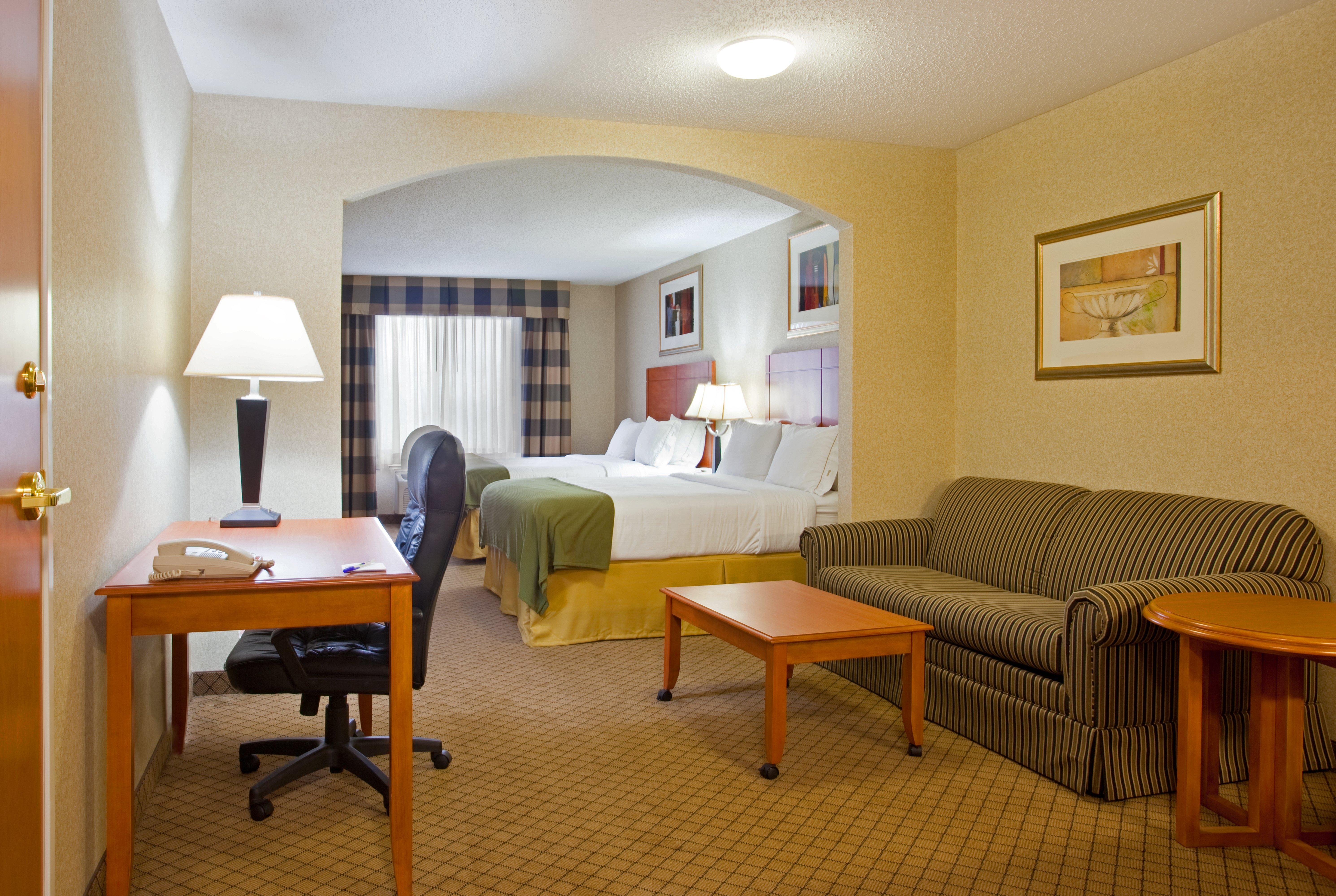 Holiday Inn Express Hotel & Suites Goshen By Ihg Esterno foto