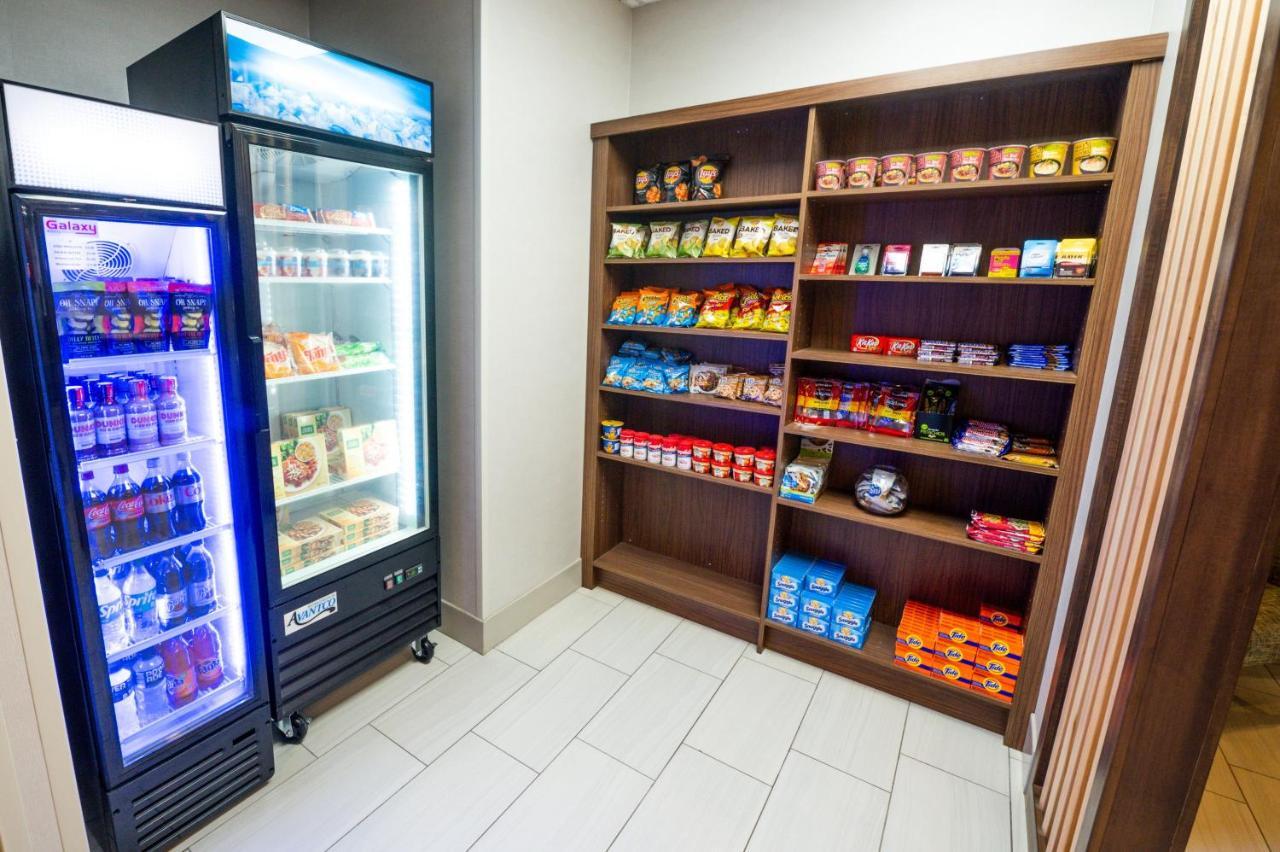 Holiday Inn Express Hotel & Suites Goshen By Ihg Esterno foto