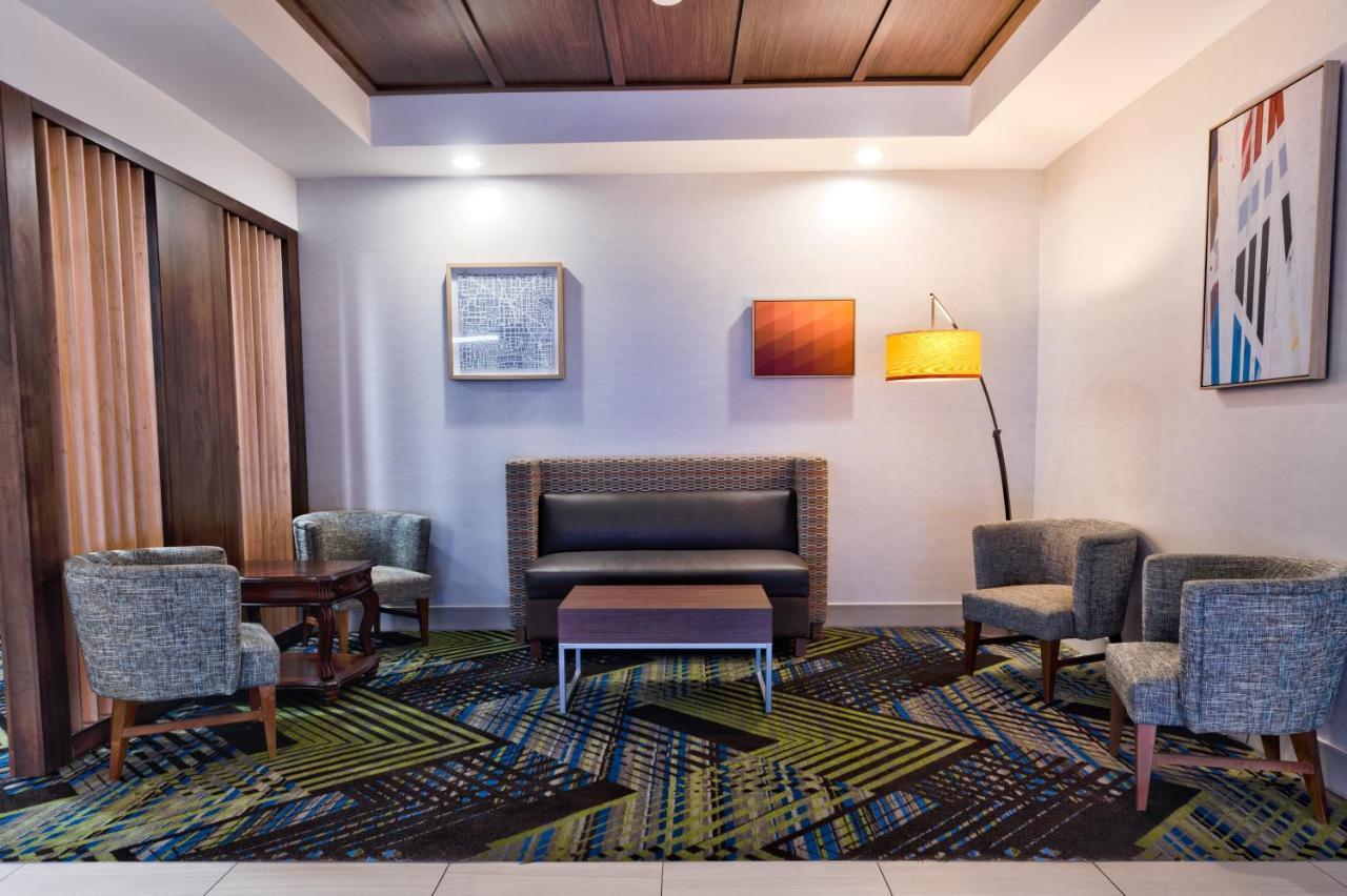 Holiday Inn Express Hotel & Suites Goshen By Ihg Esterno foto