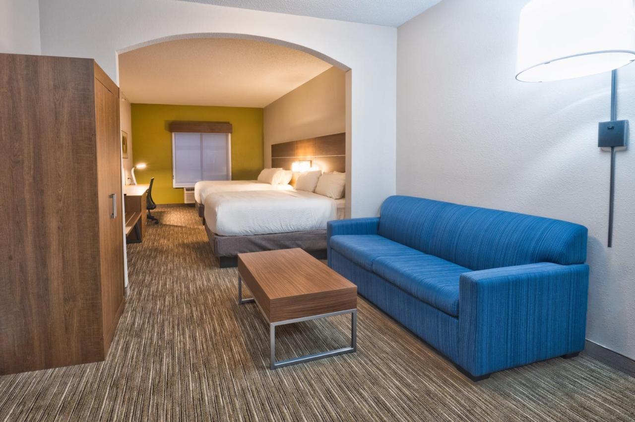 Holiday Inn Express Hotel & Suites Goshen By Ihg Esterno foto