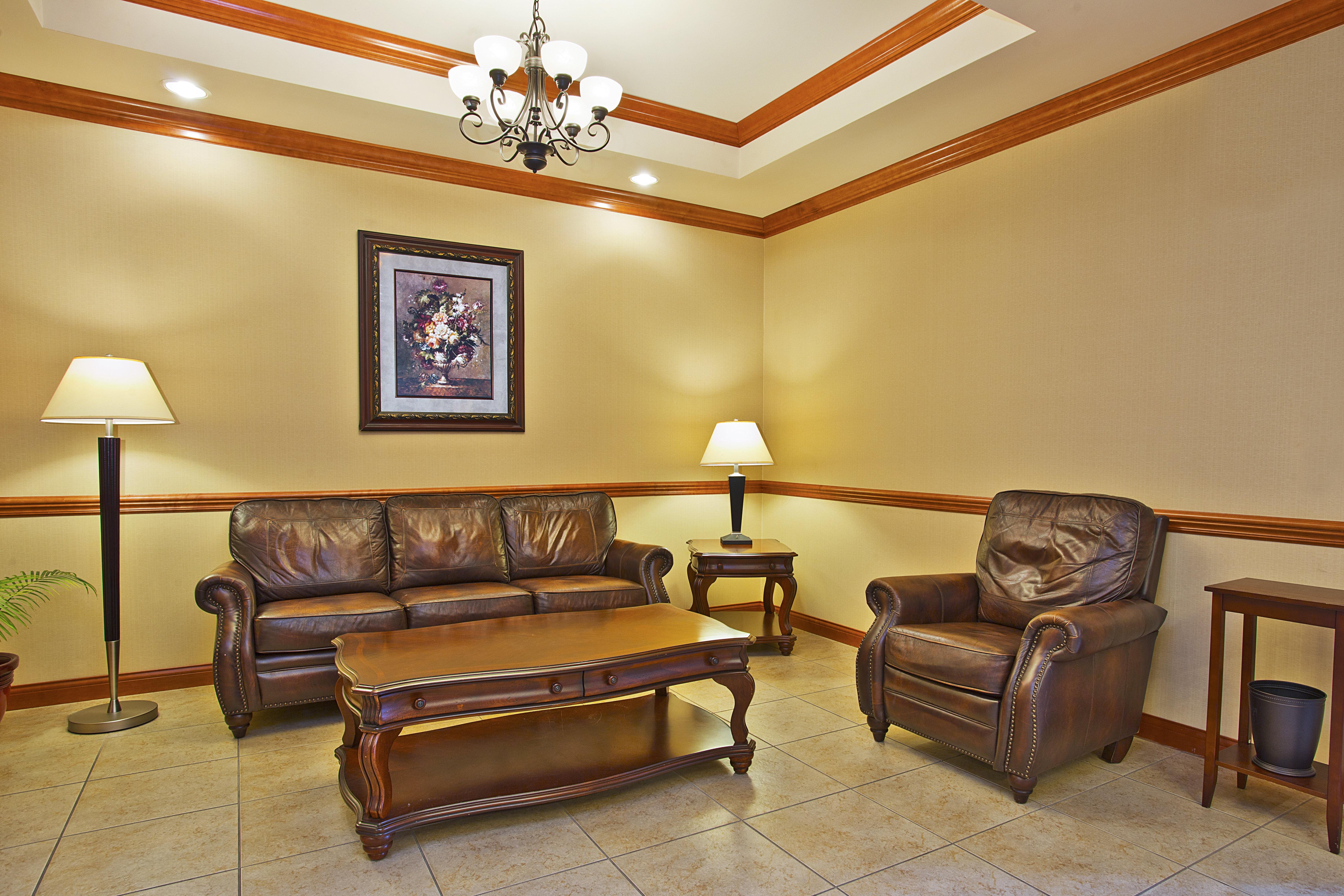 Holiday Inn Express Hotel & Suites Goshen By Ihg Esterno foto