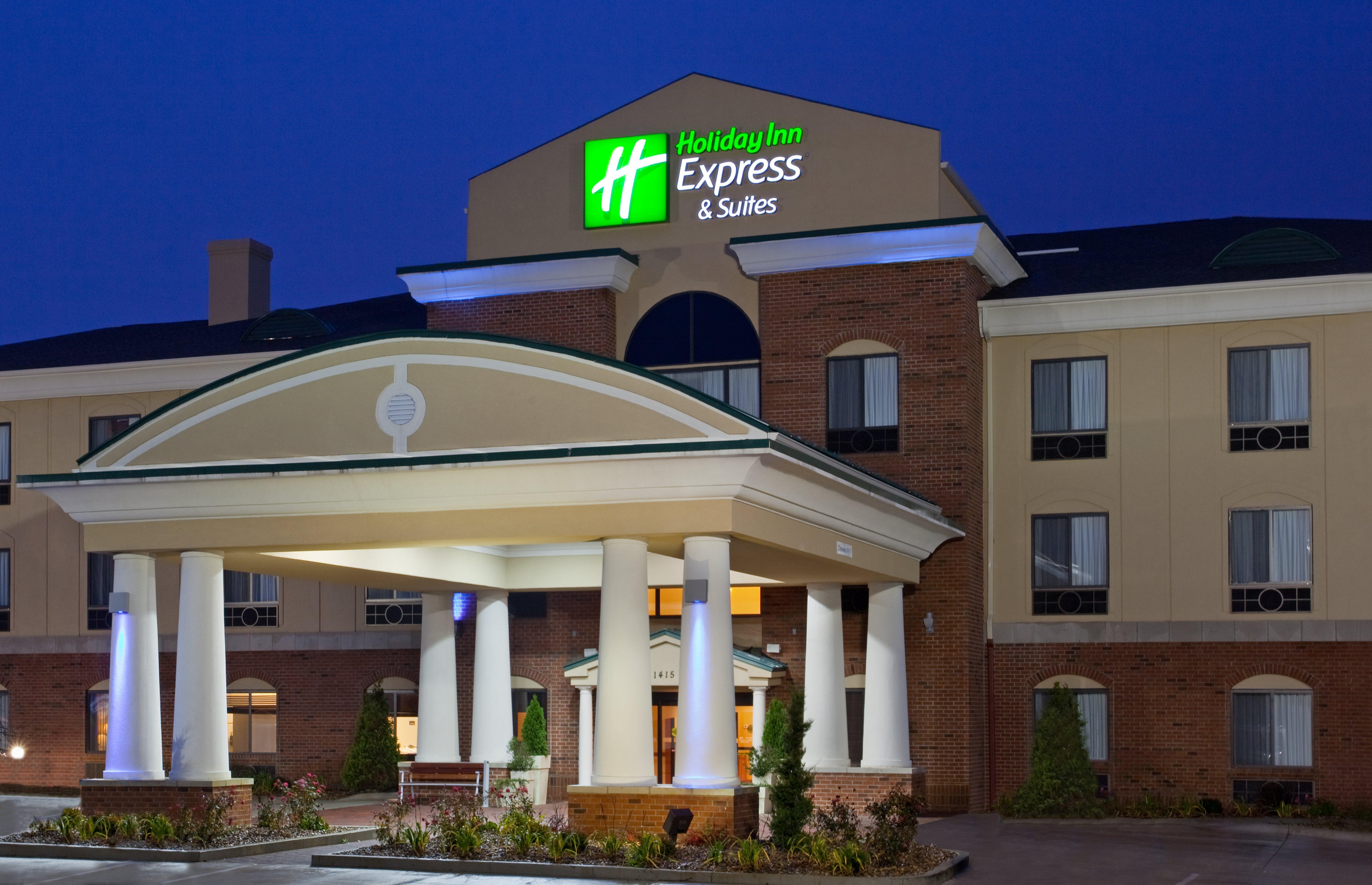 Holiday Inn Express Hotel & Suites Goshen By Ihg Esterno foto