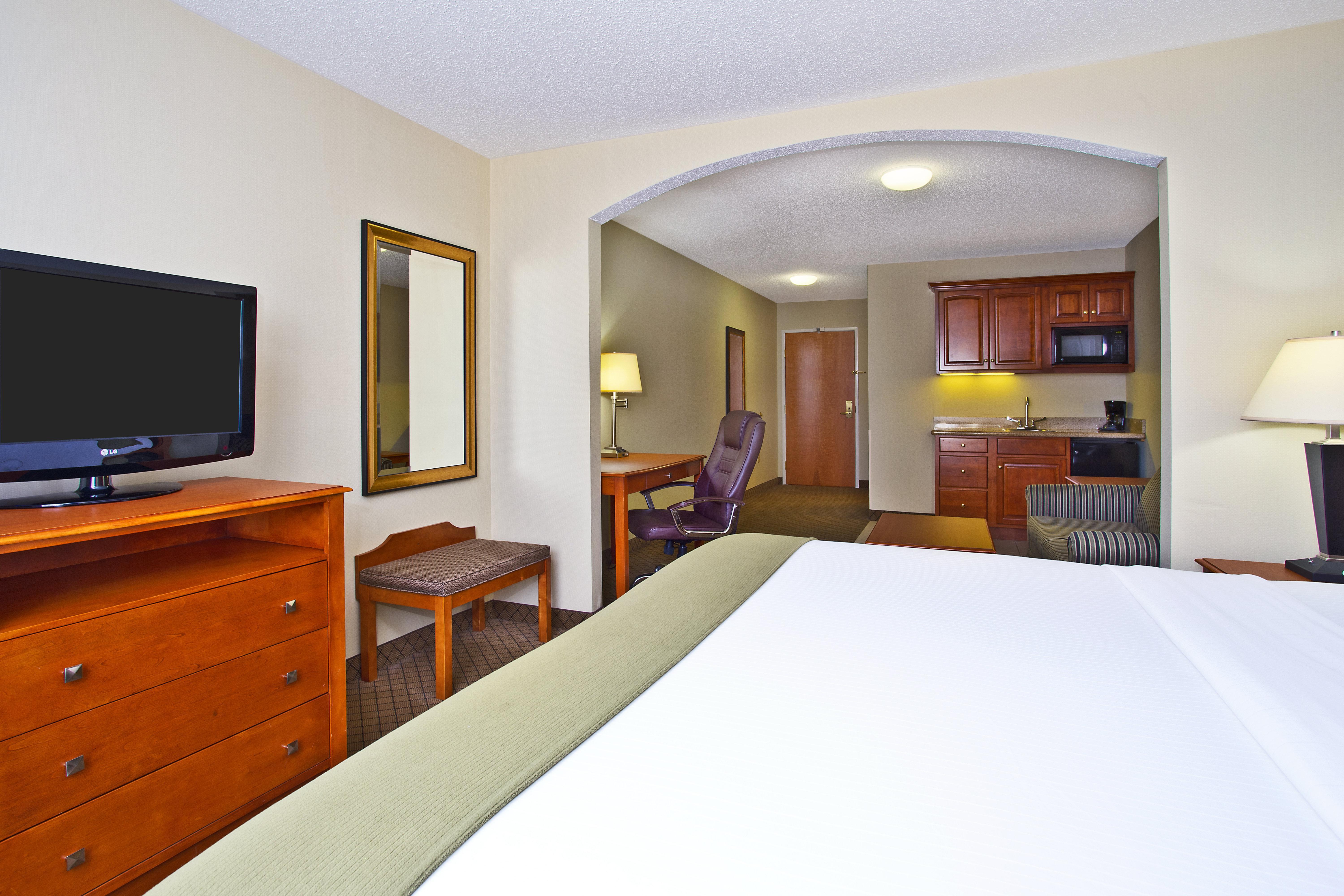 Holiday Inn Express Hotel & Suites Goshen By Ihg Esterno foto