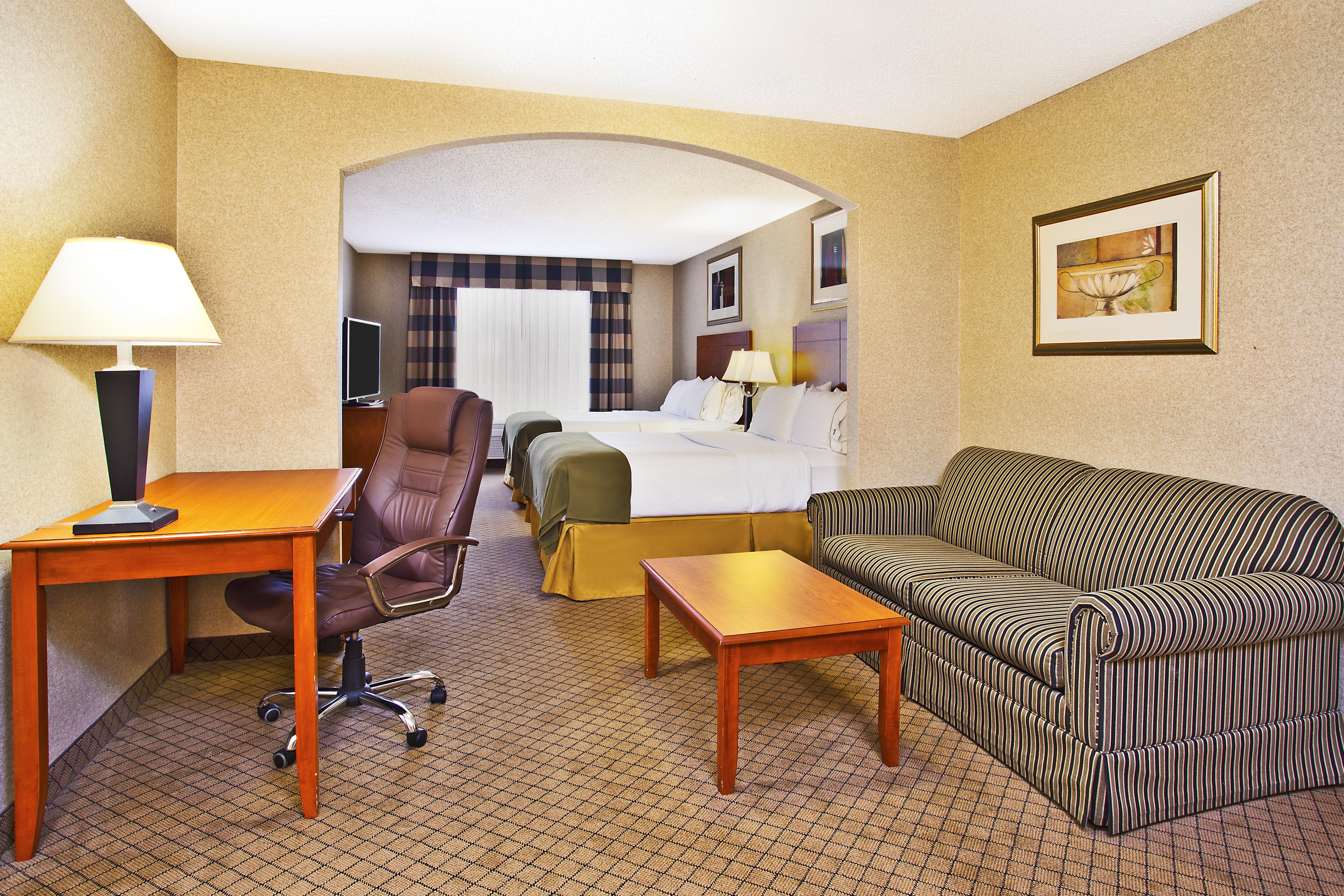 Holiday Inn Express Hotel & Suites Goshen By Ihg Esterno foto
