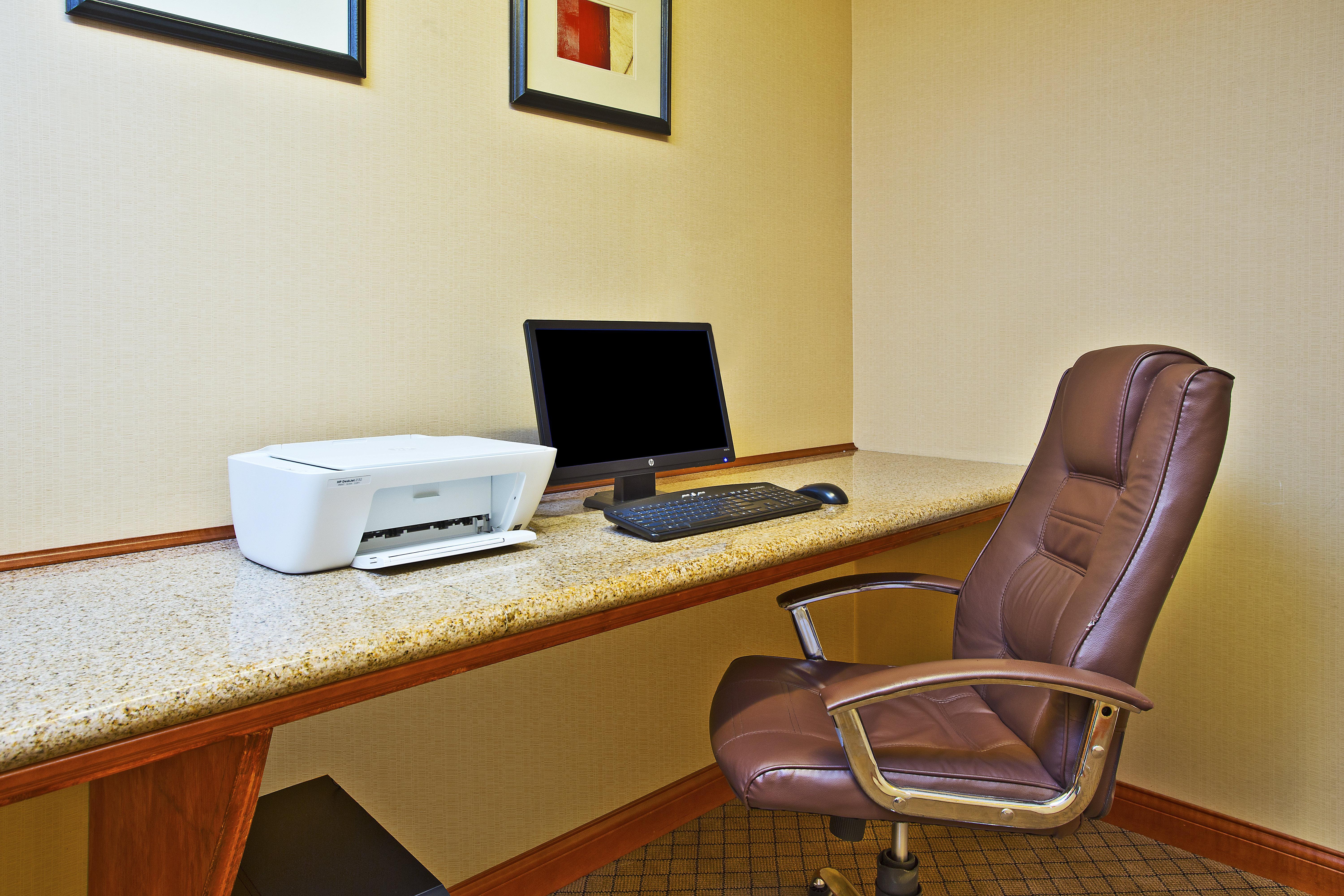 Holiday Inn Express Hotel & Suites Goshen By Ihg Esterno foto